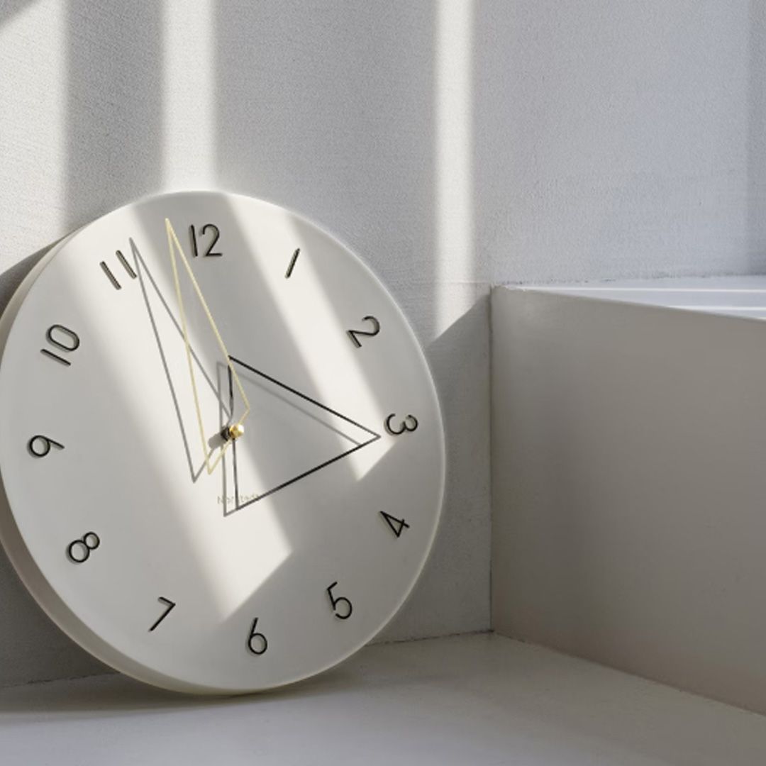 kolmio / コルミオ (壁掛け時計) グリーン