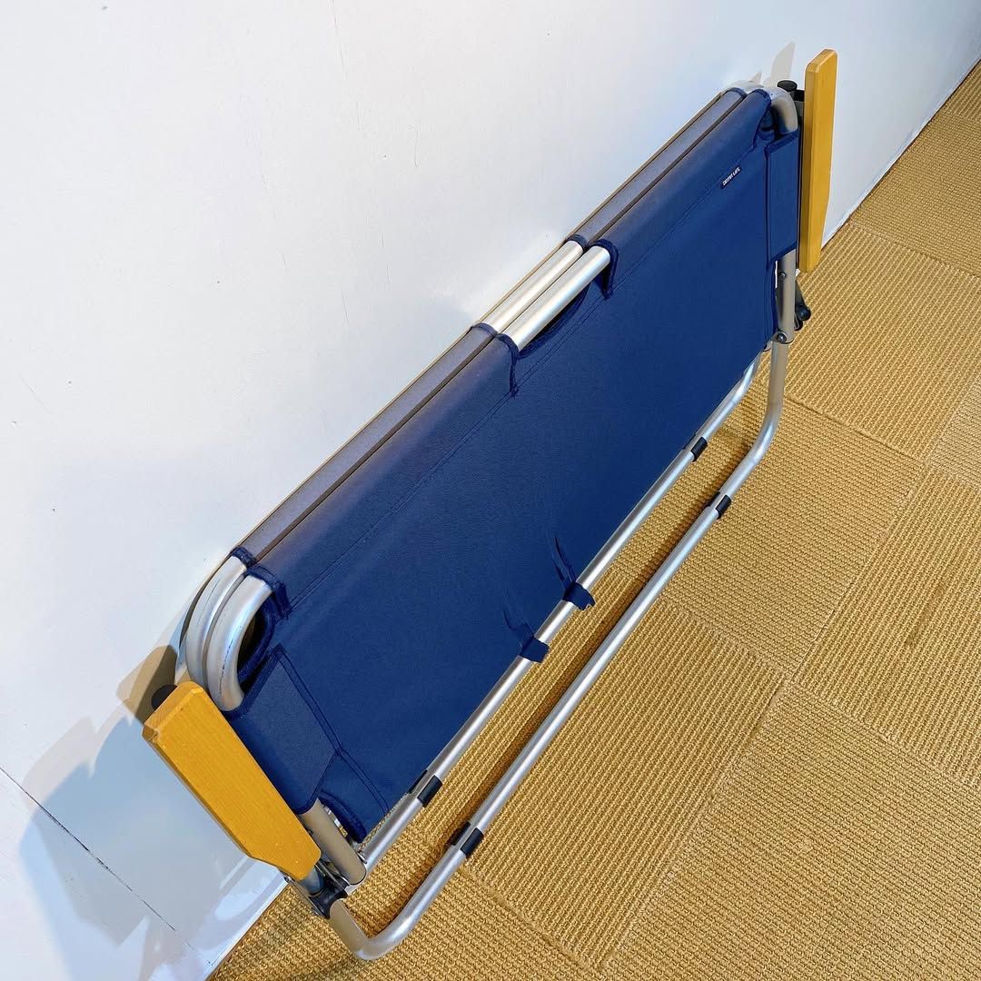 season12-4 / Outdoor Bench