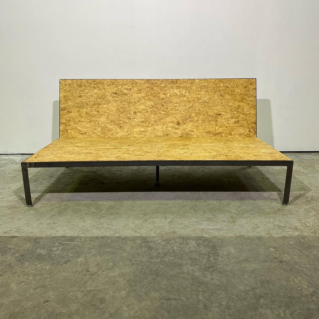 season5-4 / OSB sofa