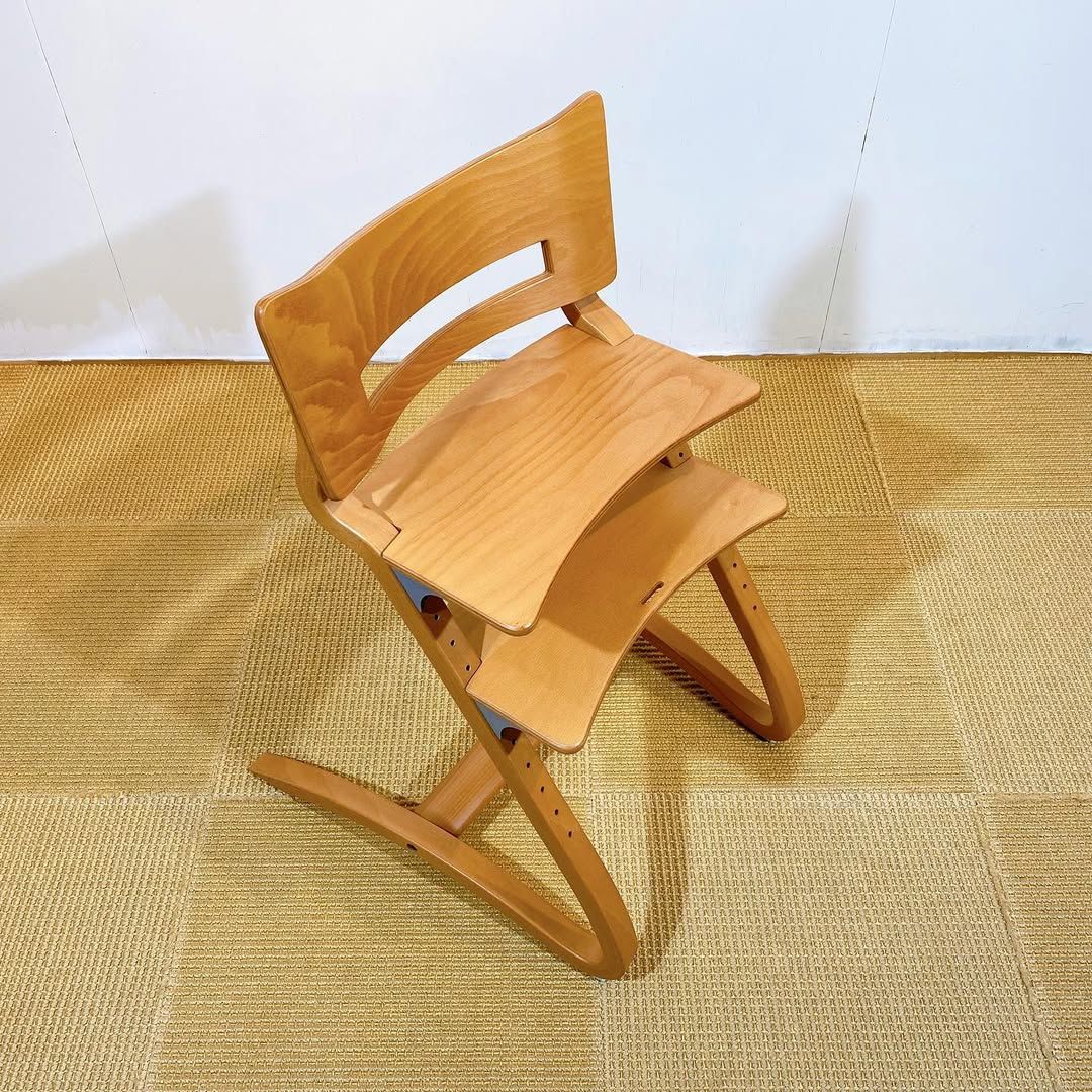 season14-4 / Leander High Chair