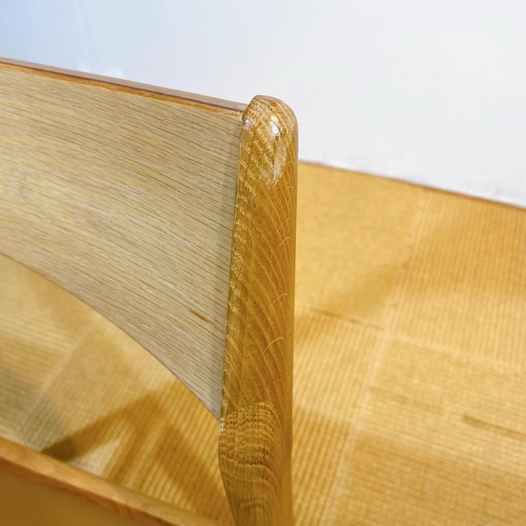season32-3 / Chair