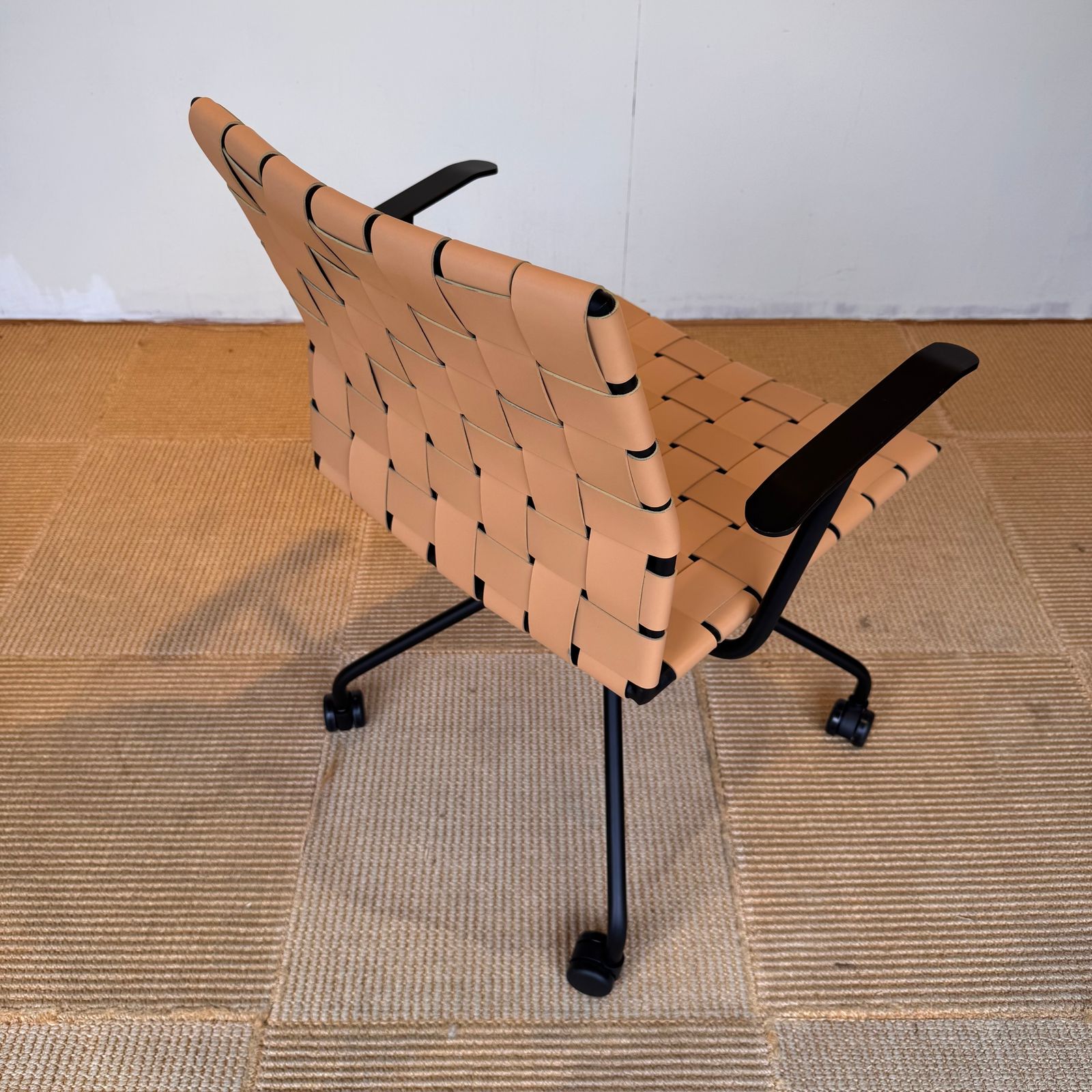 season57-3 / HARPER DESK CHAIR / CRASH GATE