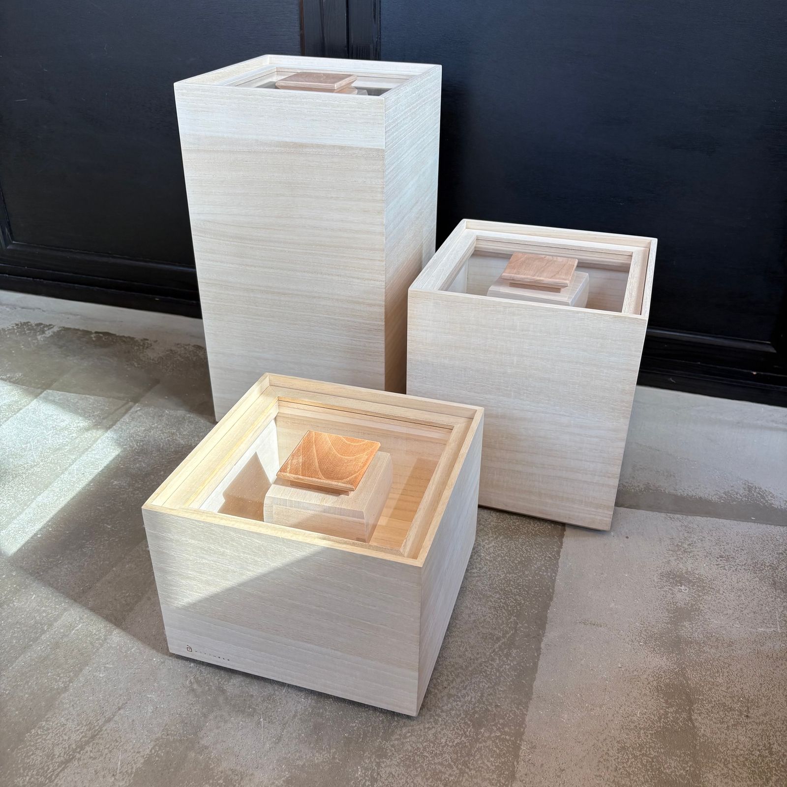 桐箱米びつ【kome-bitsu】 / 増田桐箱店 / 米櫃 10キロ / ライスストッカー