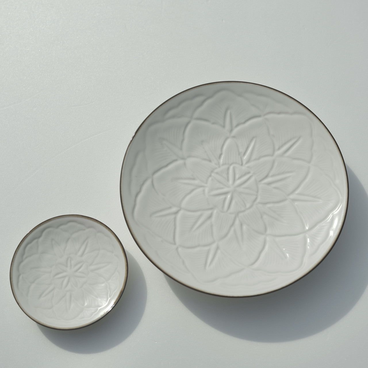 jicon Curved flower plate
