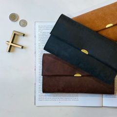 伝統的な技法で作られるレザー