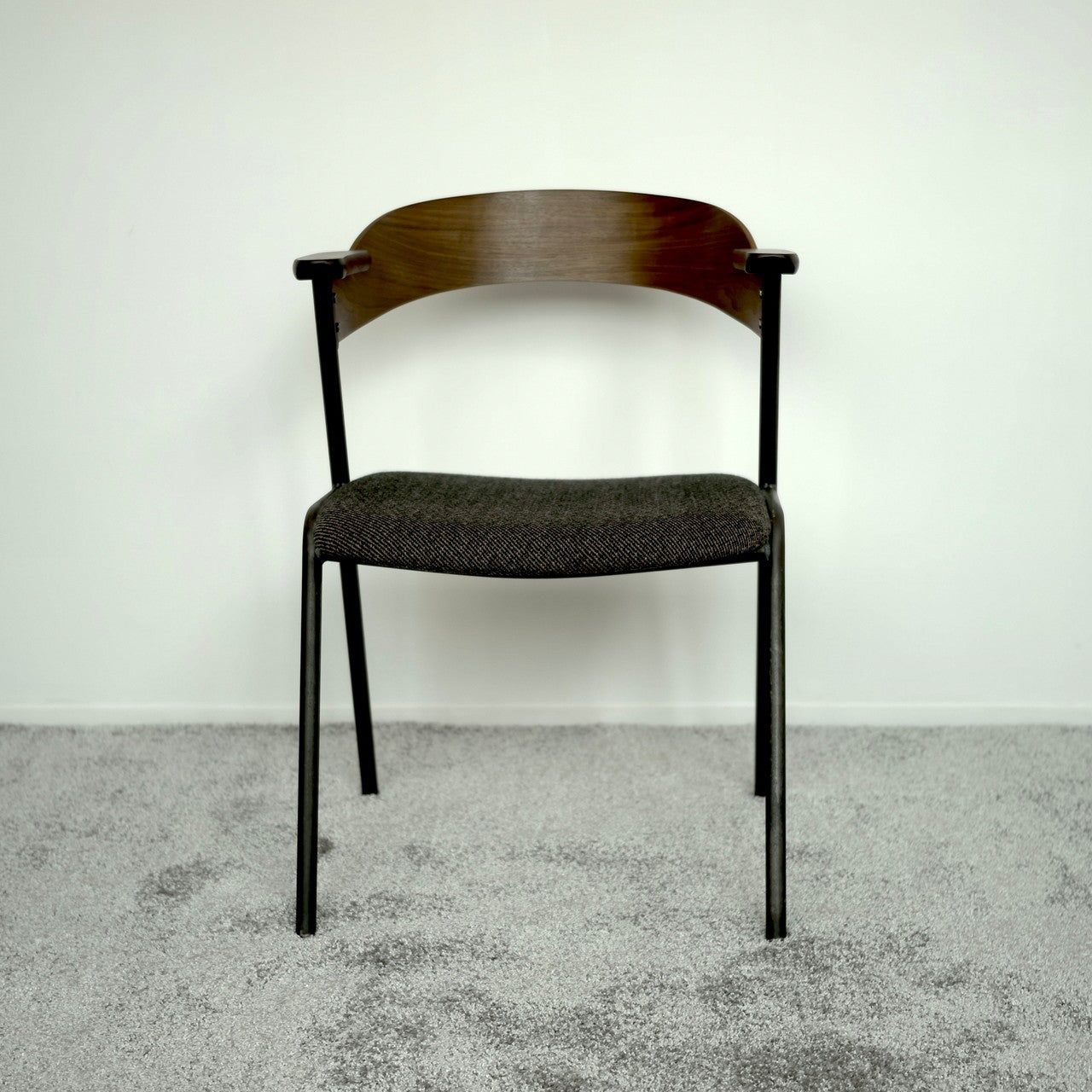 Danis Short Arm Chair