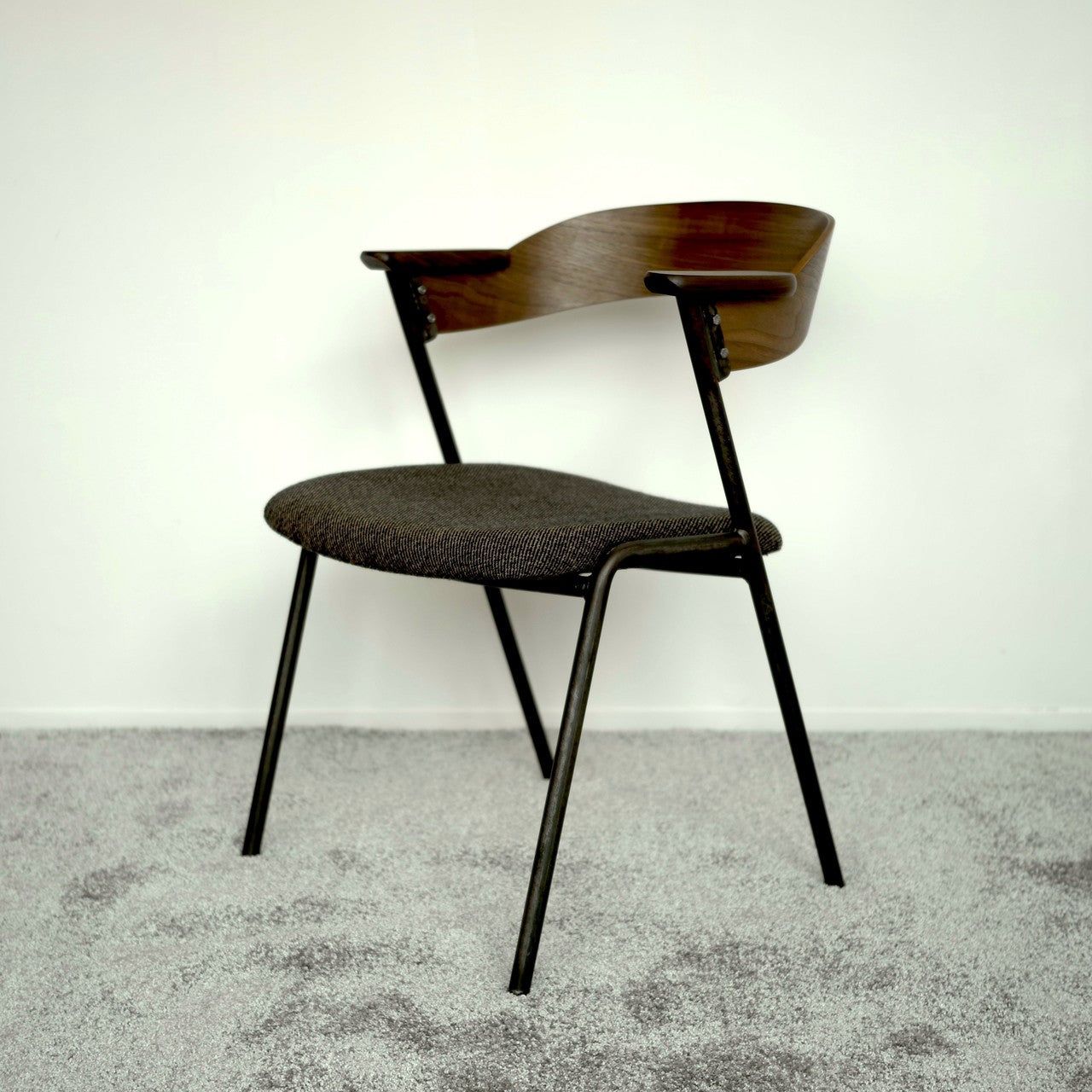 Danis Short Arm Chair