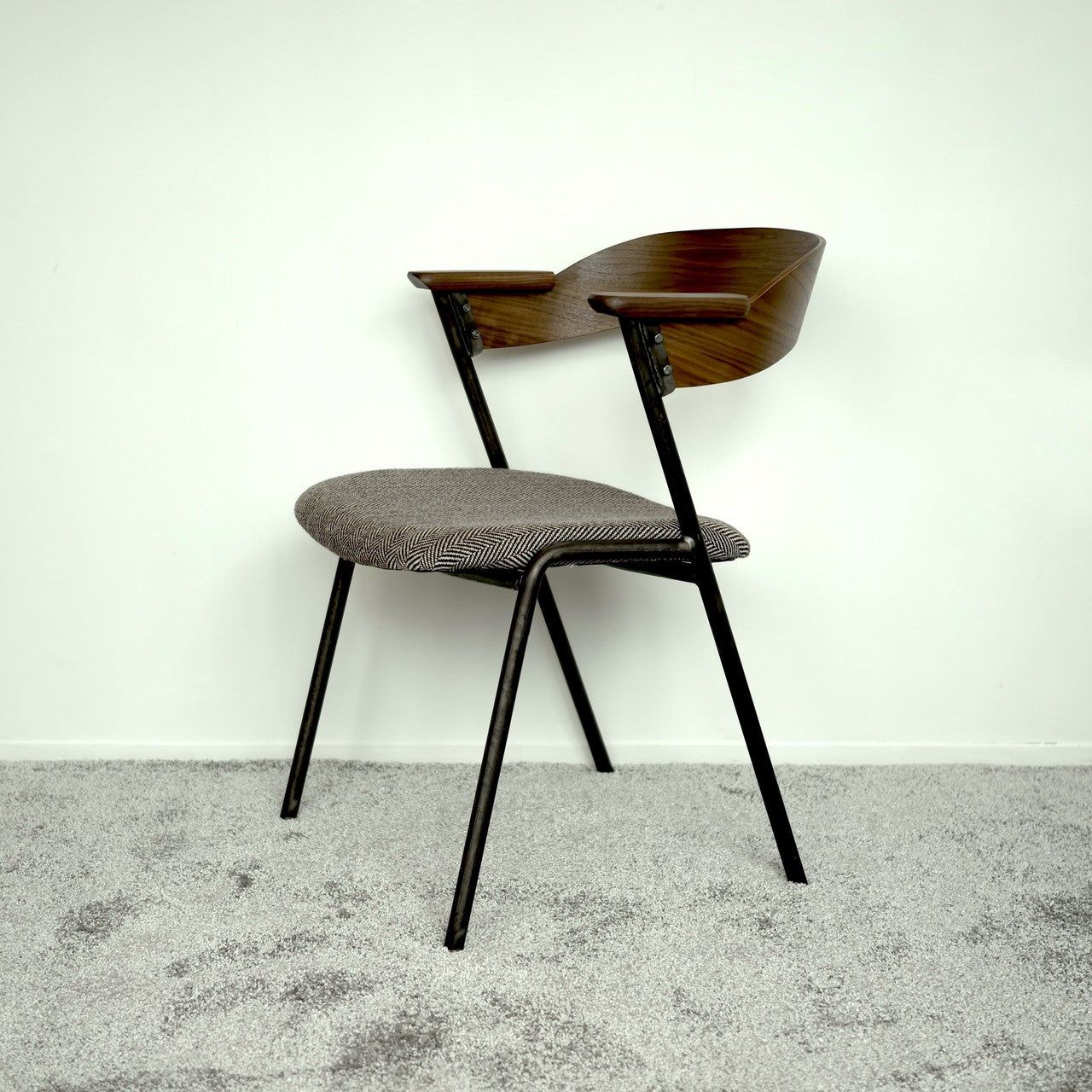 Danis Short Arm Chair