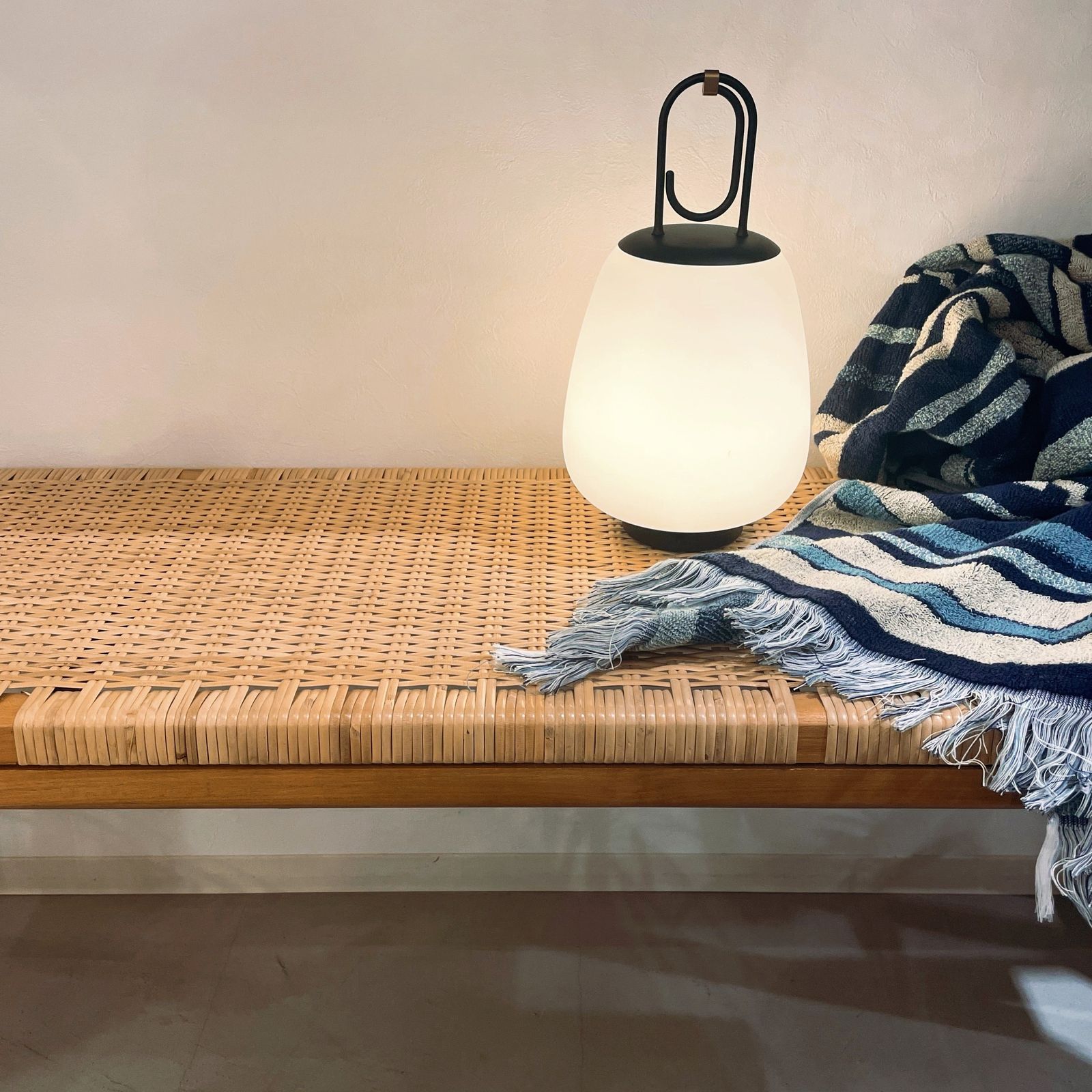 lucca PORTABLE LAMP