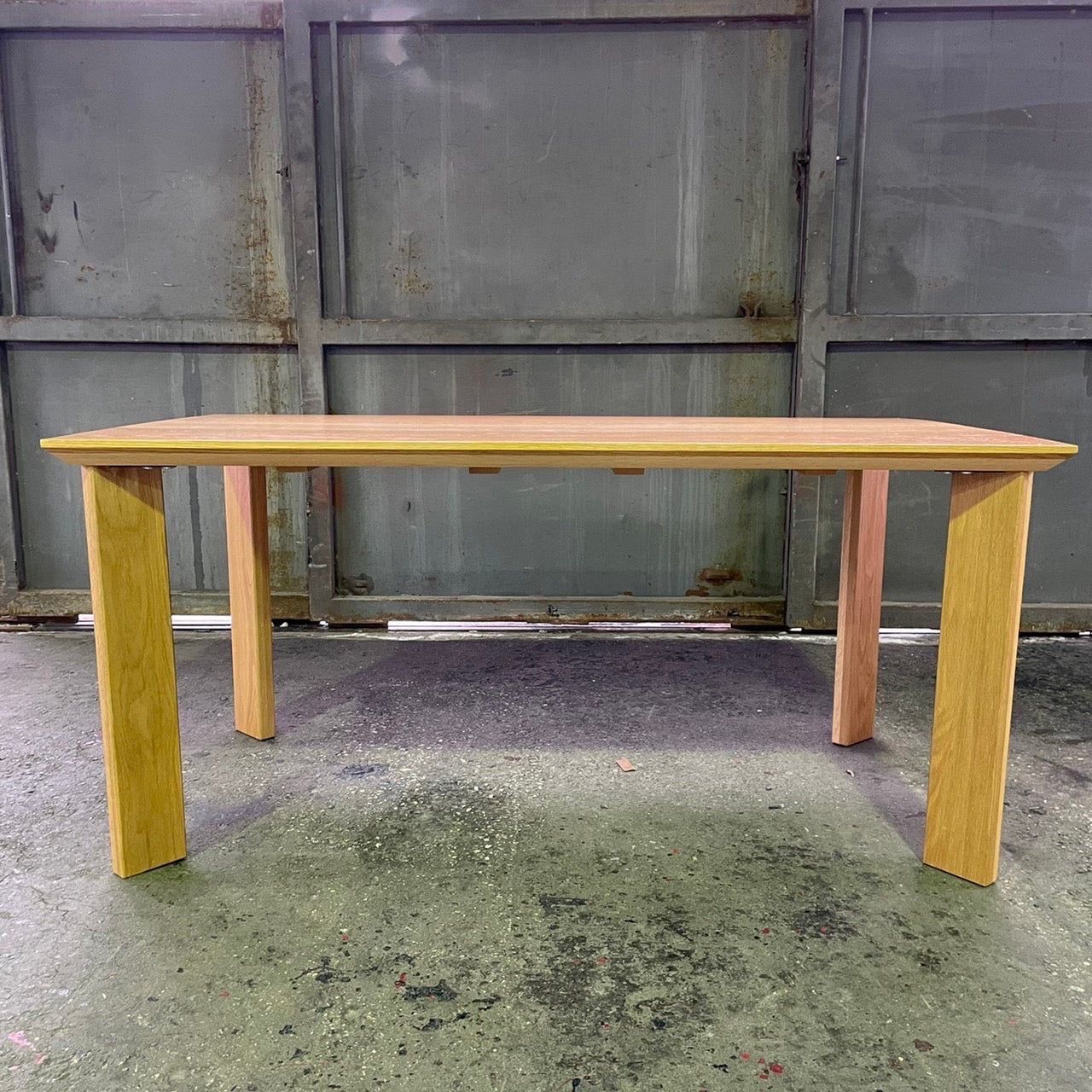 [ OUTLET ] Wallece Dining Table