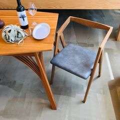 Booker T chair