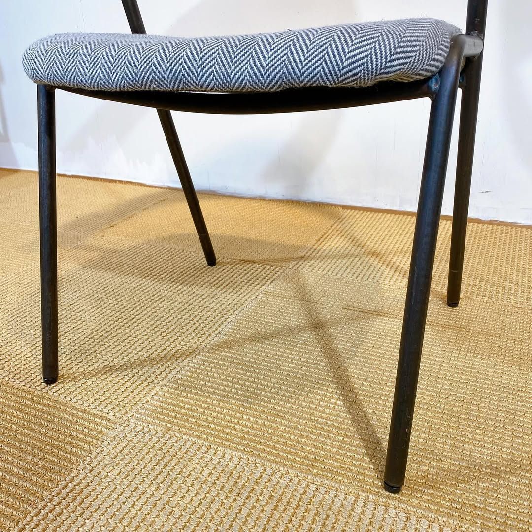 season29-4 / Chair