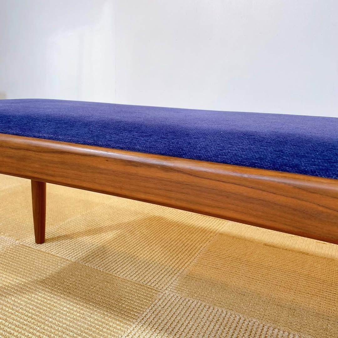 season16-2  / North Bench / シキファニチア / オイル塗装