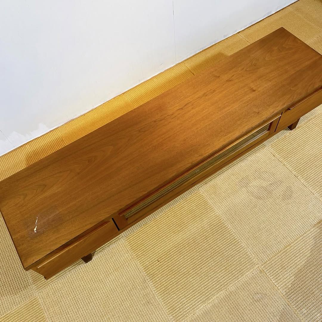 season32-1 / TV Board