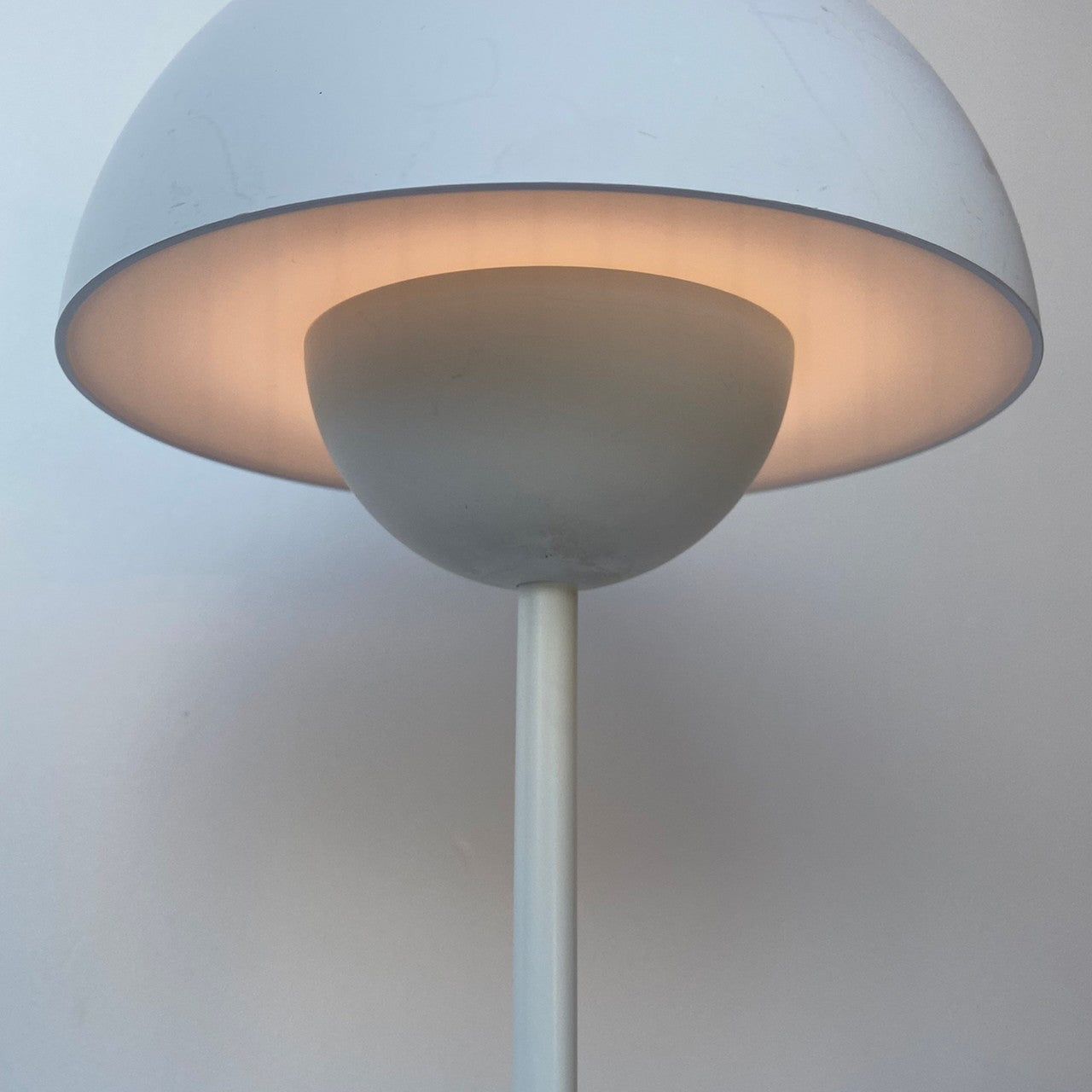 Flowerpot Portable Table Lamp
