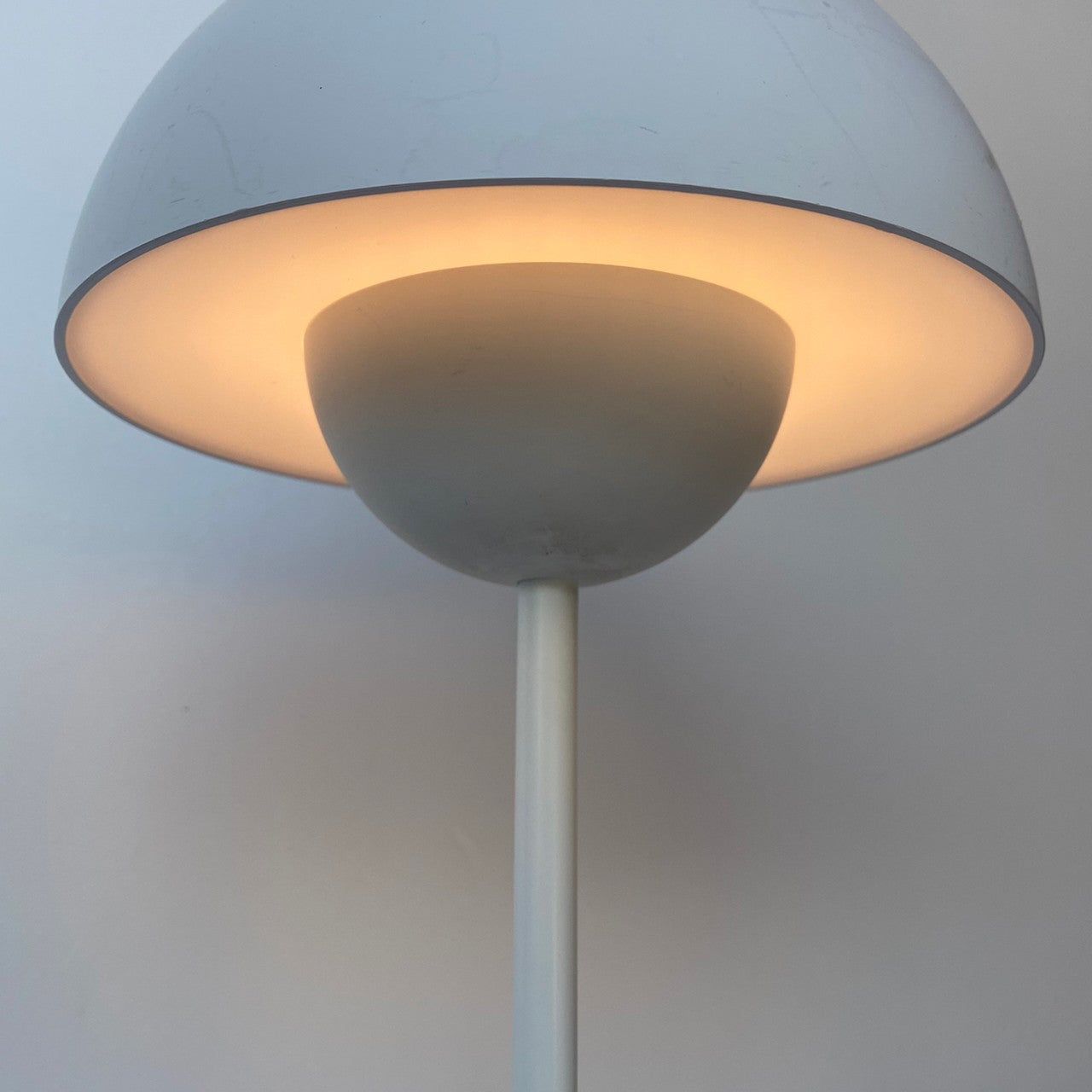 Flowerpot Portable Table Lamp