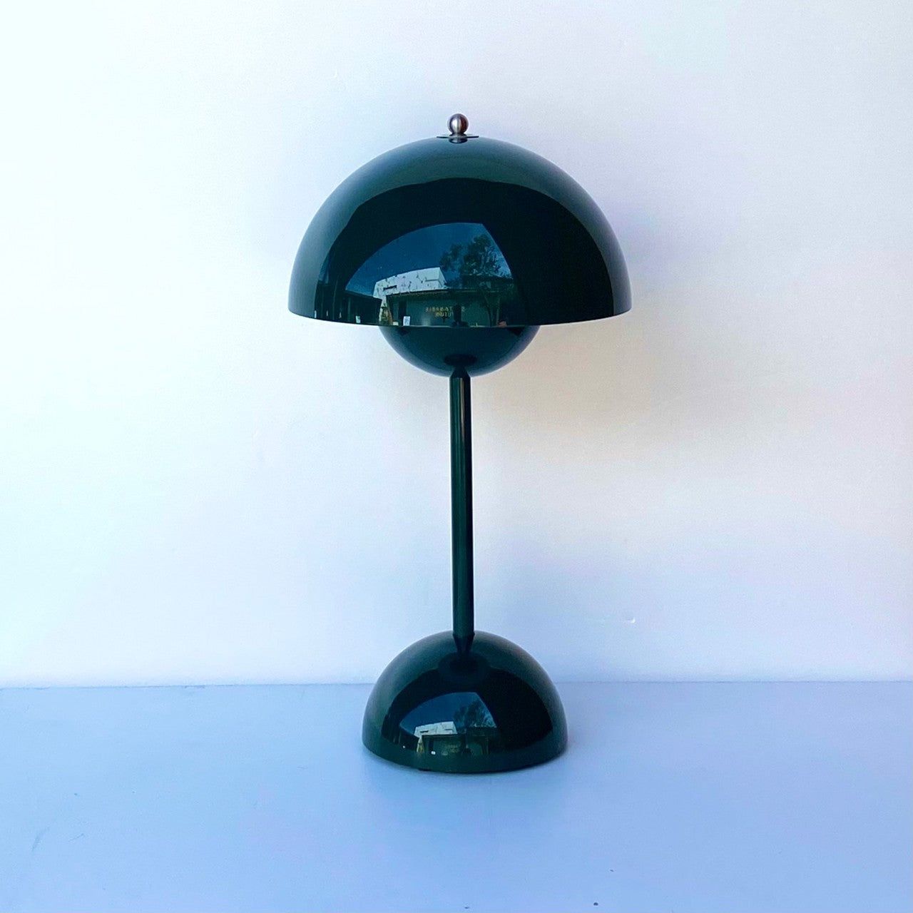 Flowerpot Portable Table Lamp