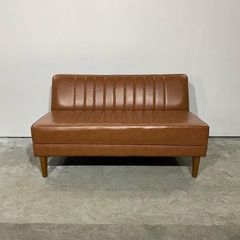 season3-4 / center sofa