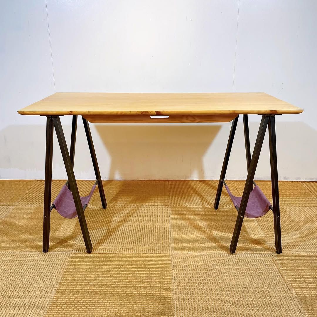 season12-1 / Desk / アデペシュ