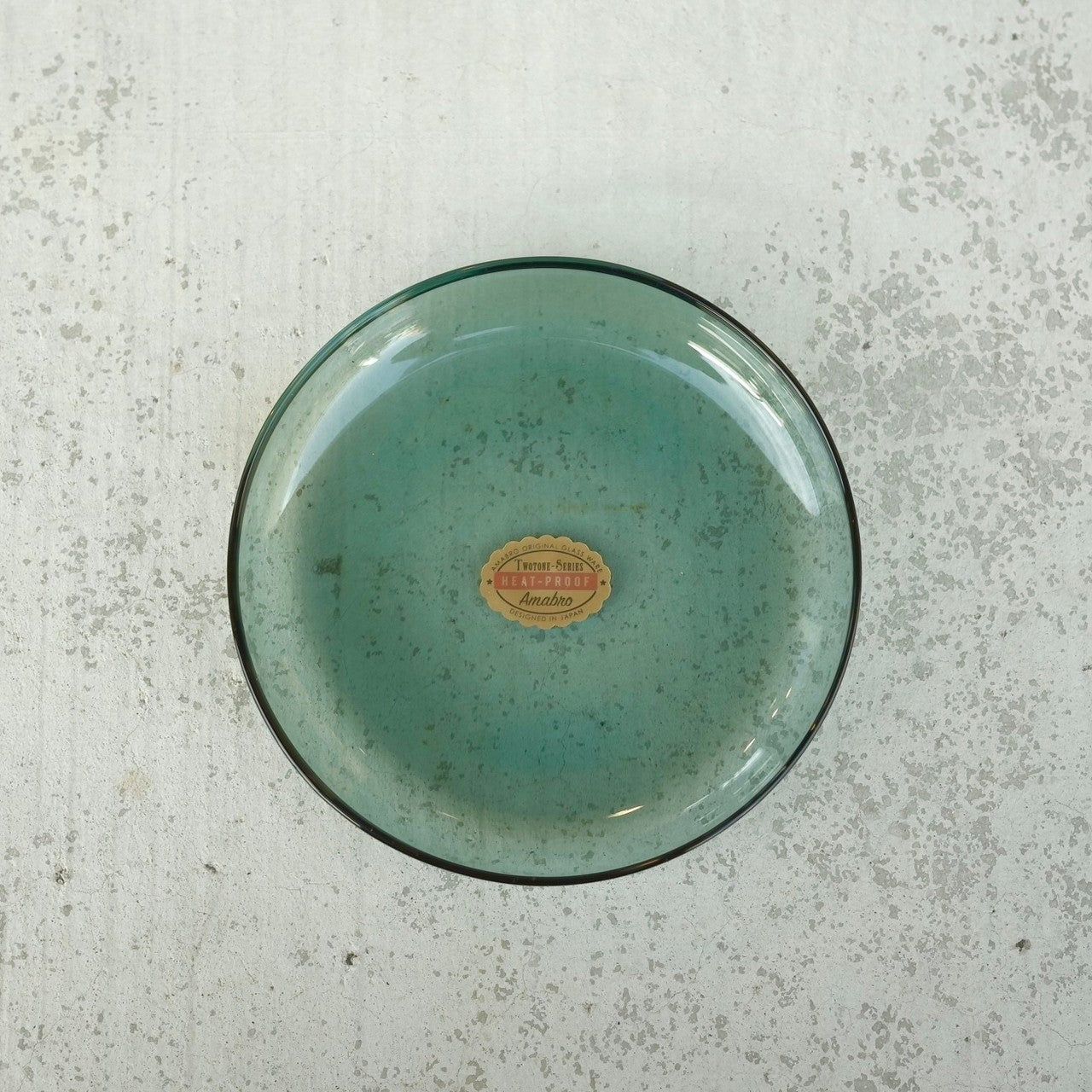HEAT-PROOF Dish
