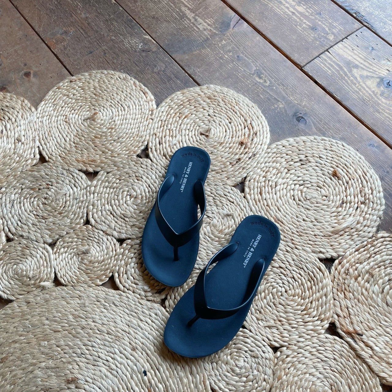 HENRY & HENRY FLIPPER style