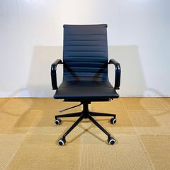 season12-2 / Desk Chair