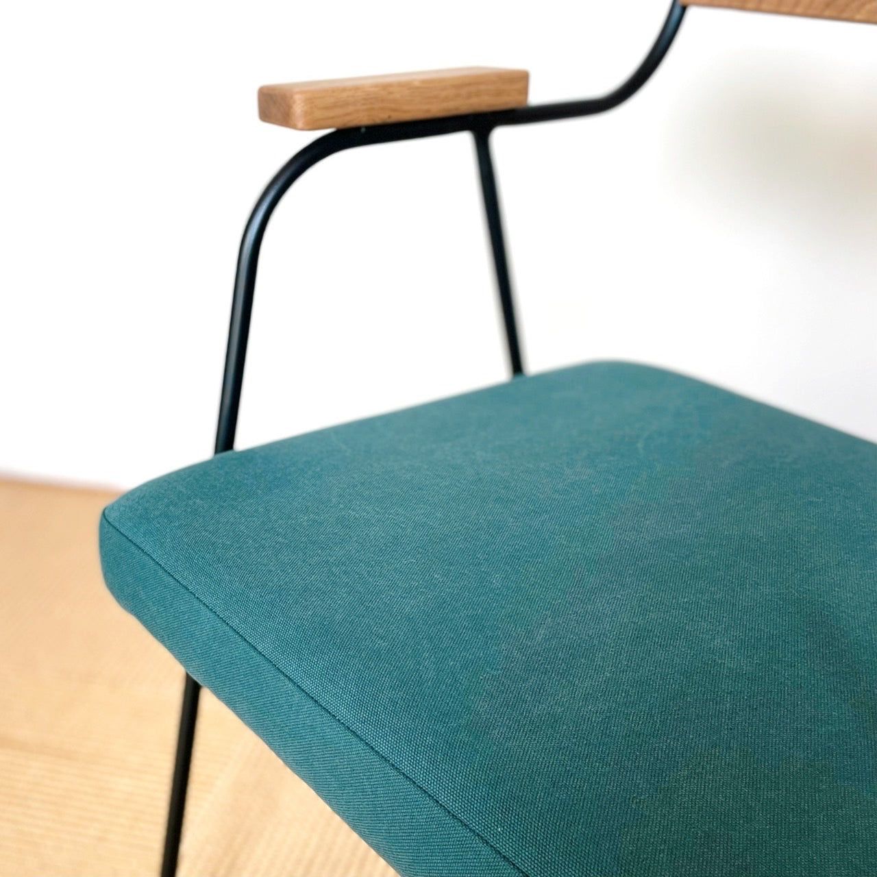 Razzle chair