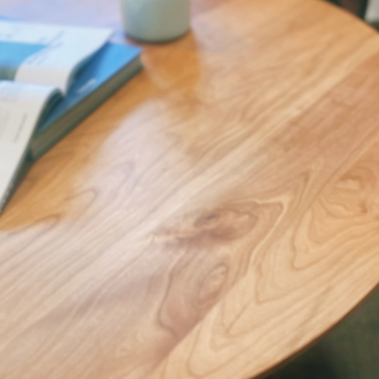 Kamille Dining Table