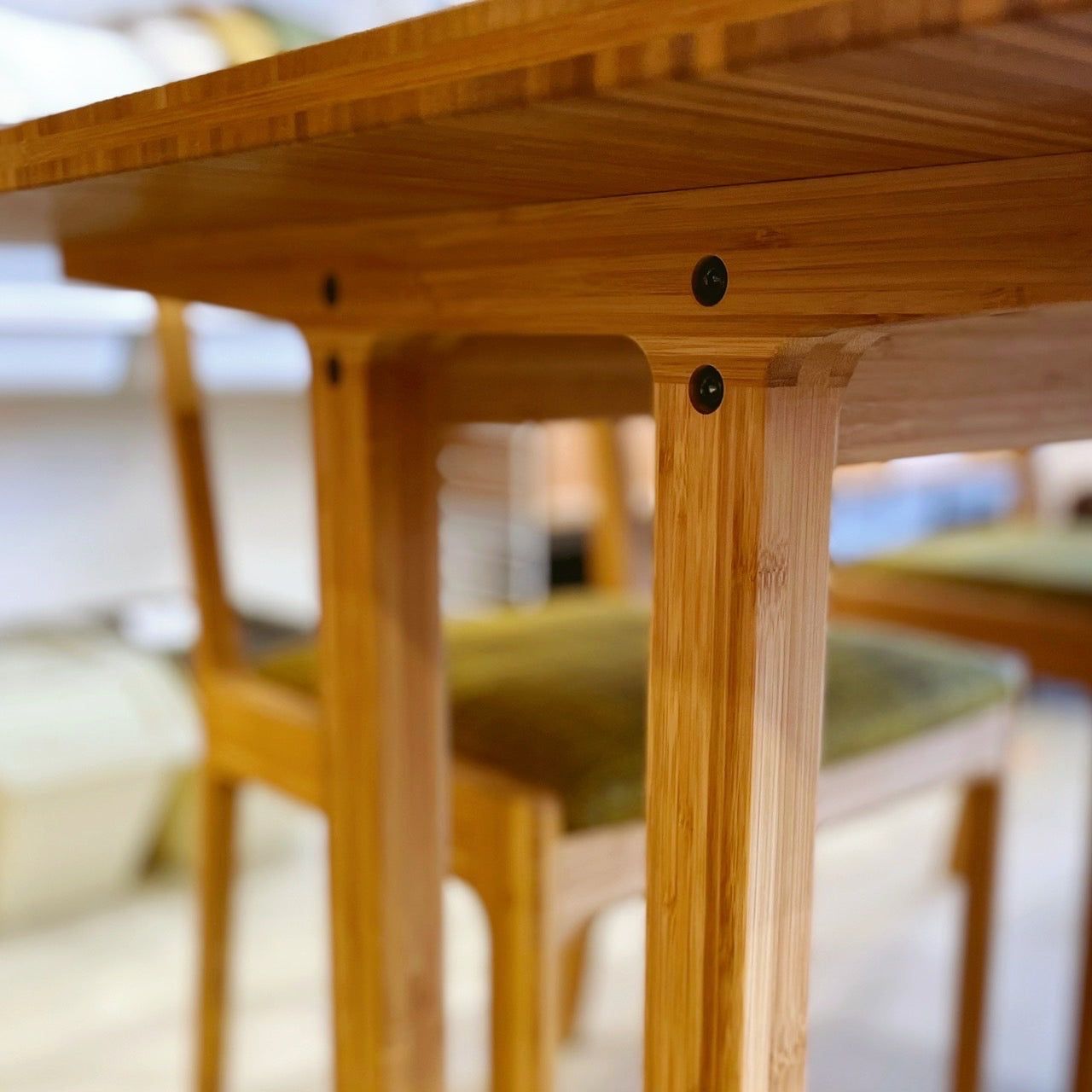 Wing Table