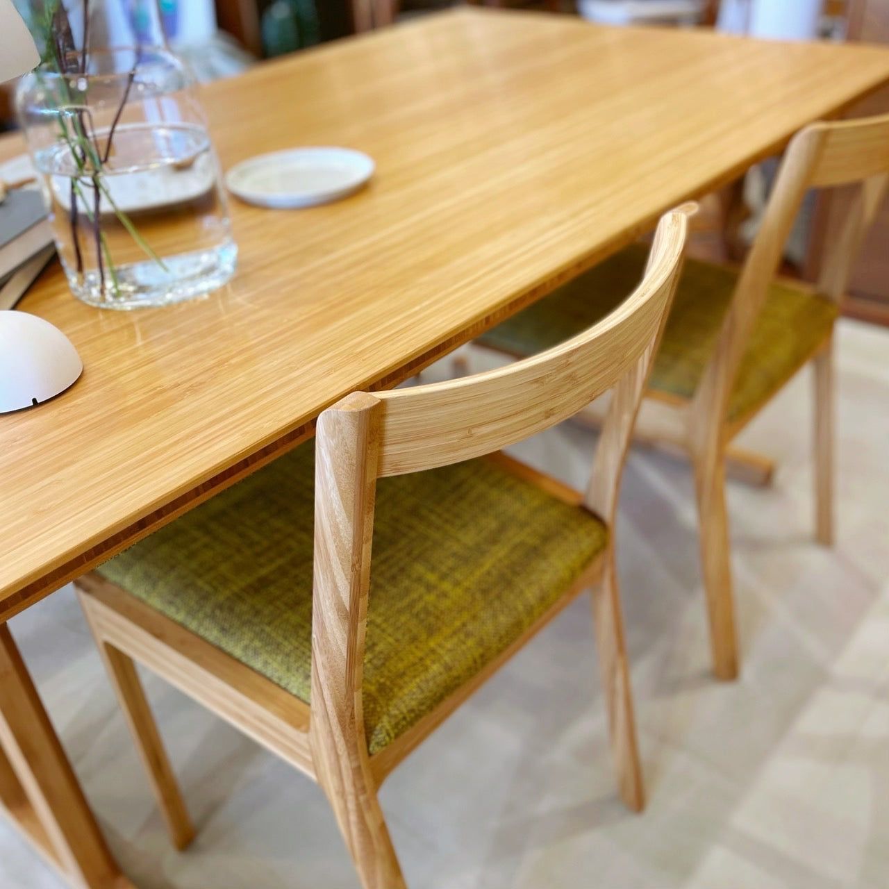 Wing Table