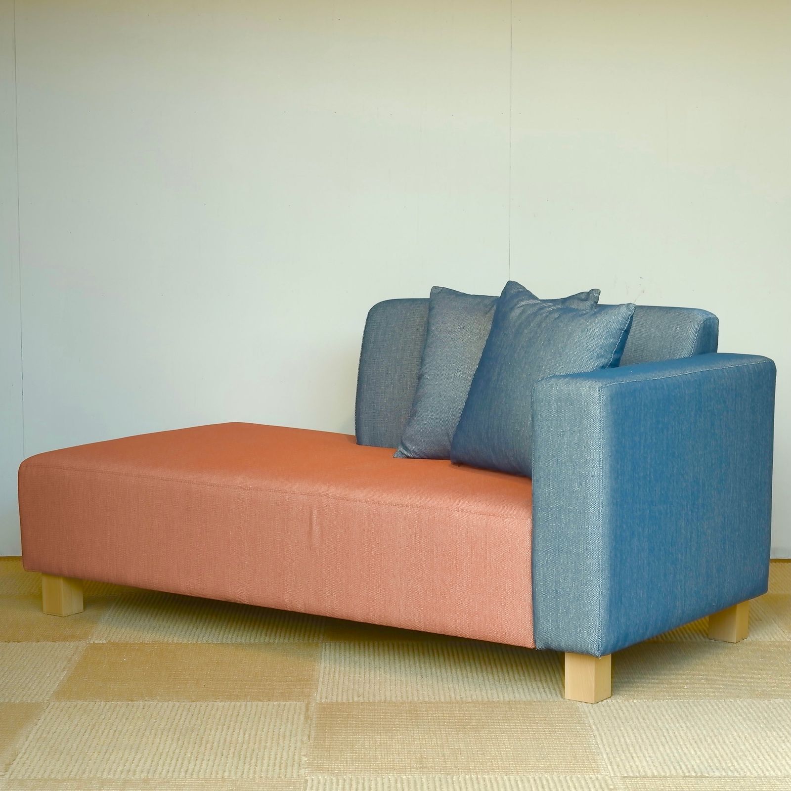 [ OUTLET ] Wind shell sofa