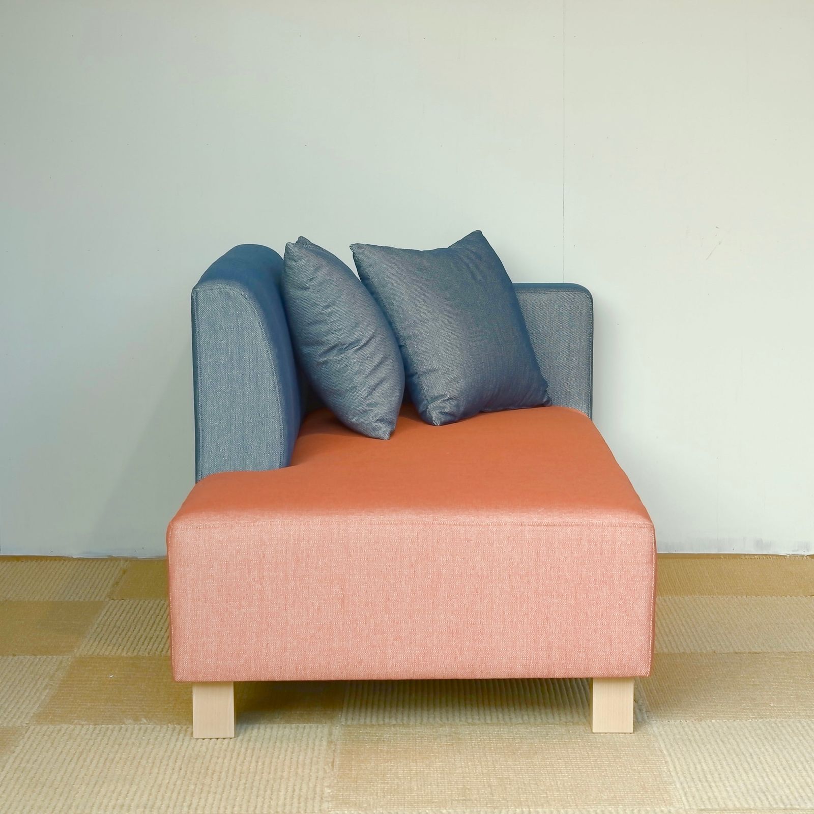 [ OUTLET ] Wind shell sofa