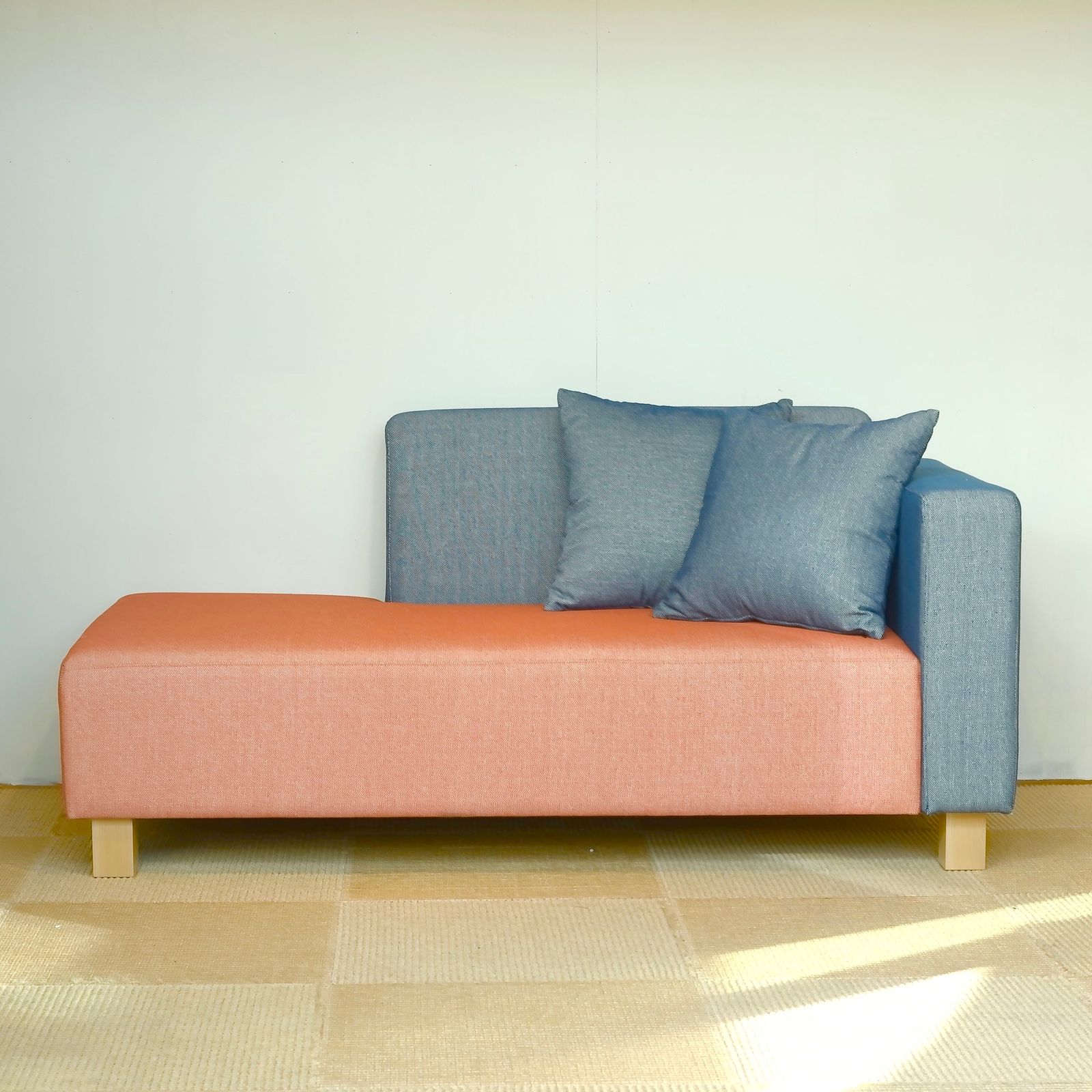 [ OUTLET ] Wind shell sofa