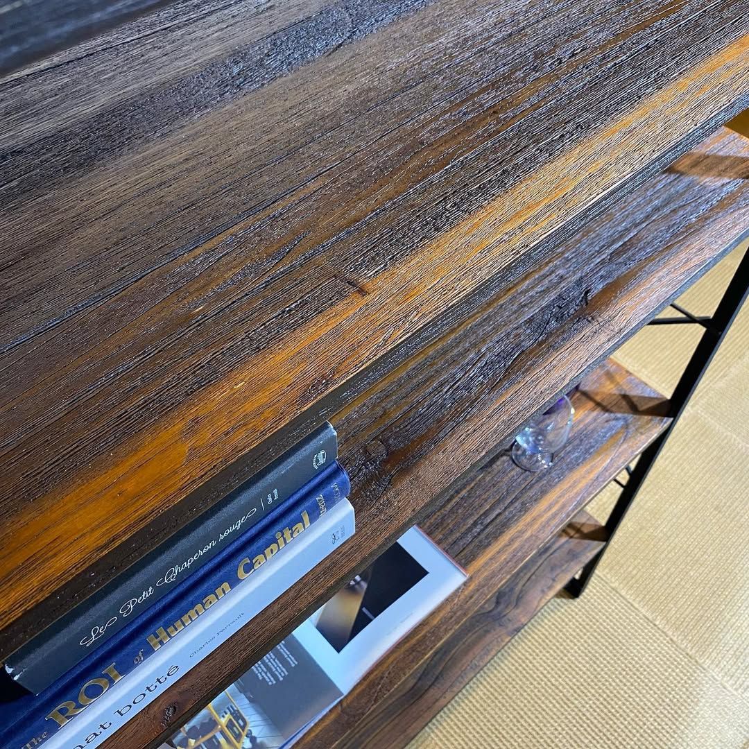 season28-2 / Iron Shelf