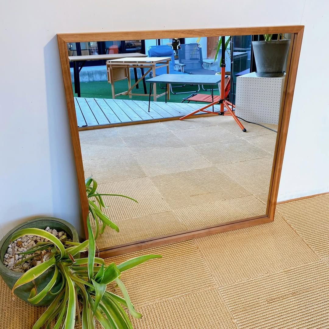 season37-1 / Mirror