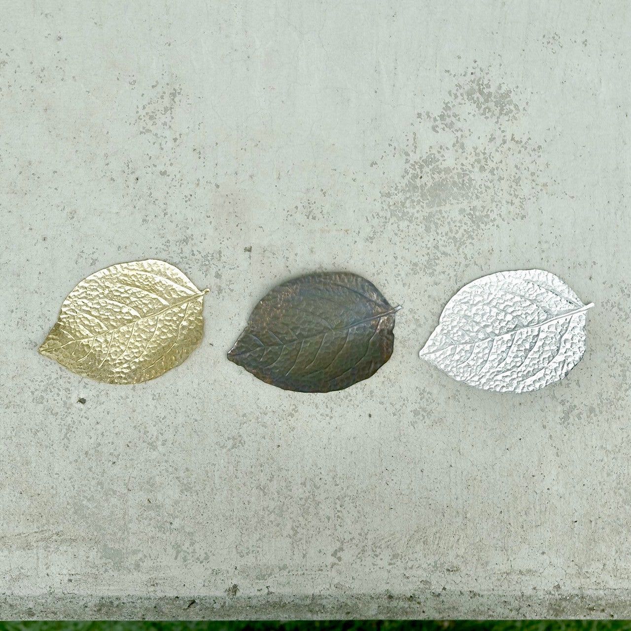 LEAF PLATE BRASS SOLID / ALUMINIUM / RUST