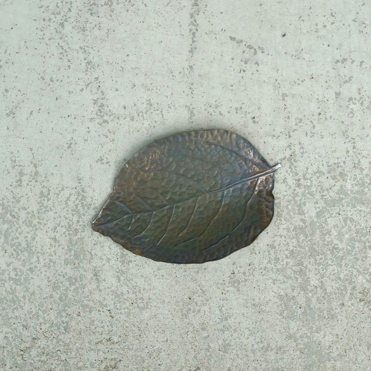 LEAF PLATE BRASS SOLID / ALUMINIUM / RUST