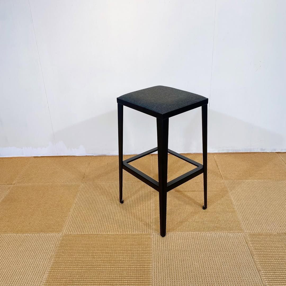season17-3 / Counter Stool