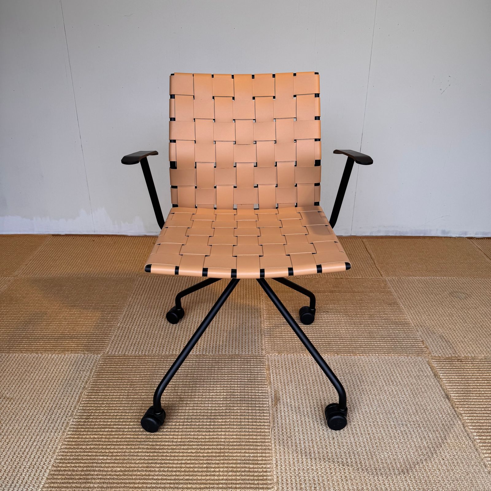 season57-3 / HARPER DESK CHAIR / CRASH GATE