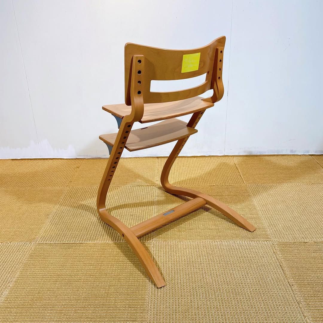 season14-4 / Leander High Chair