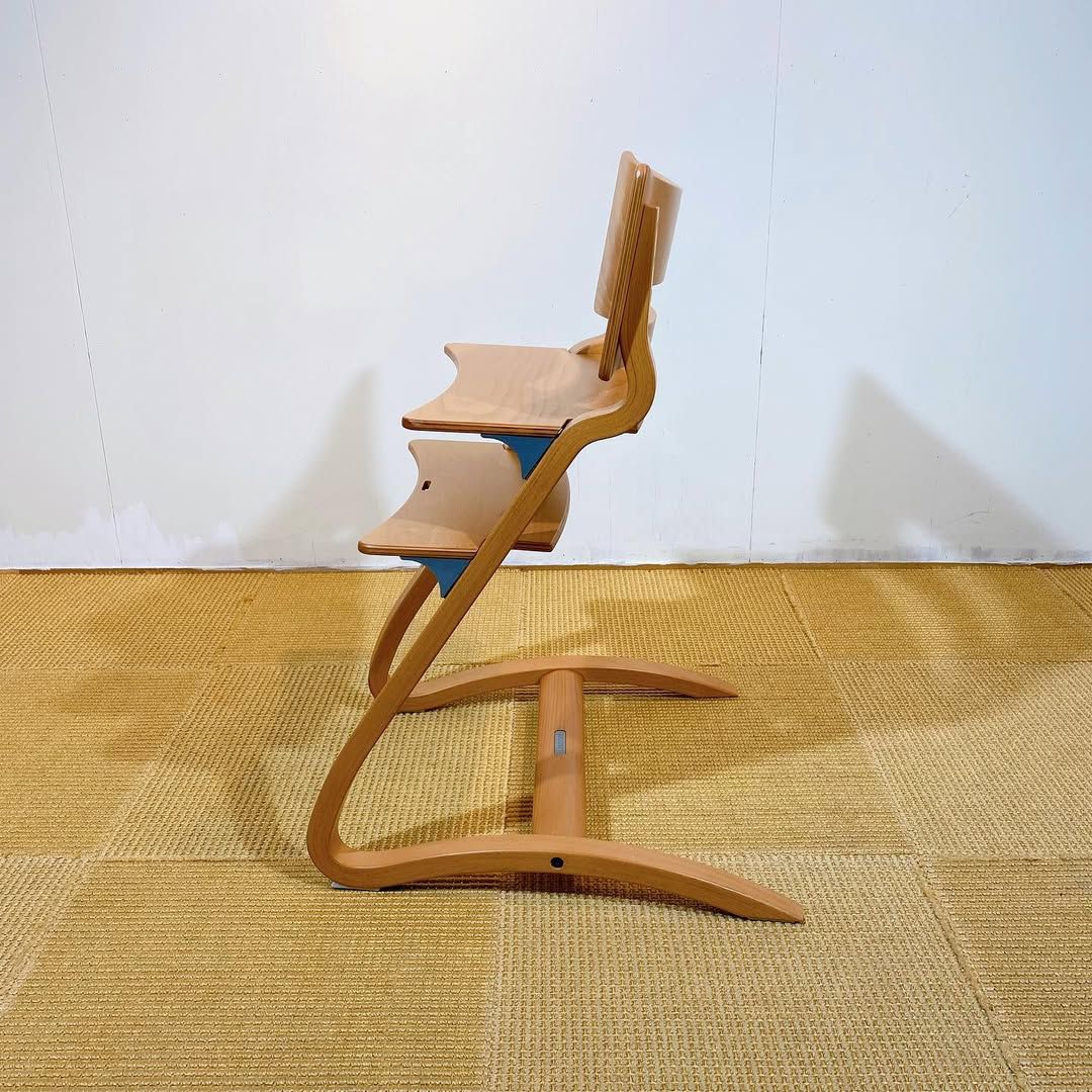 season14-4 / Leander High Chair