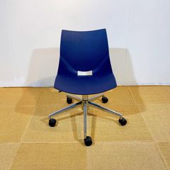 season14-3 / Koska Swivel X Chair