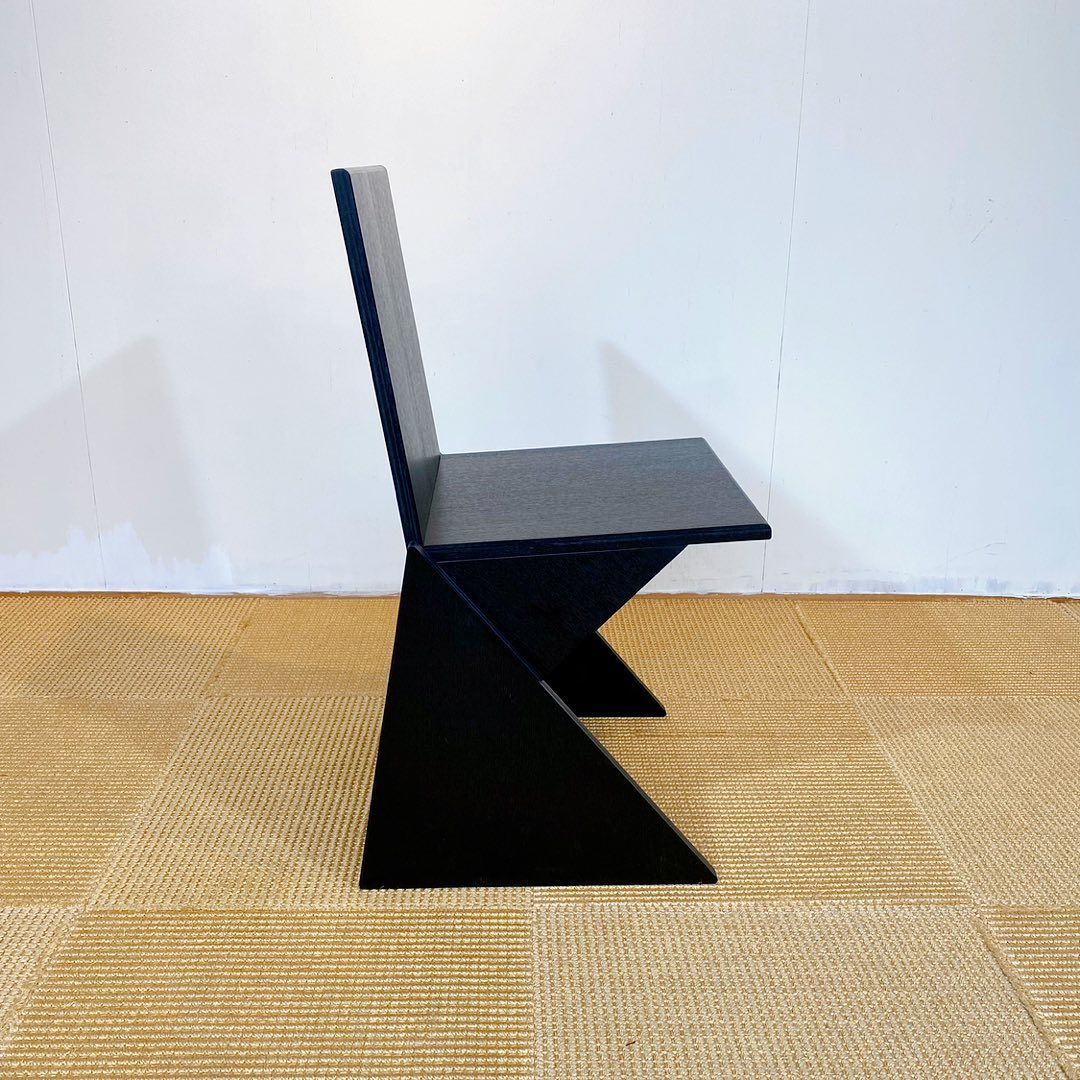 season18-3 / Sankaku Chair / レグナテック