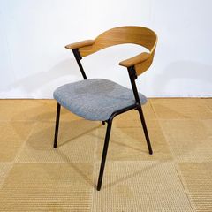 season29-4 / Chair