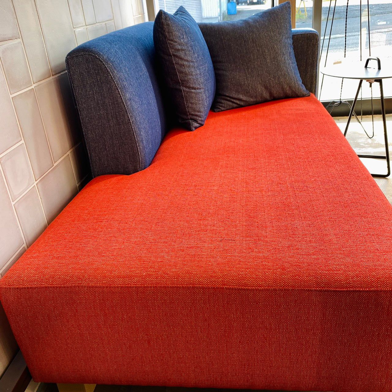 [ OUTLET ] Wind shell sofa