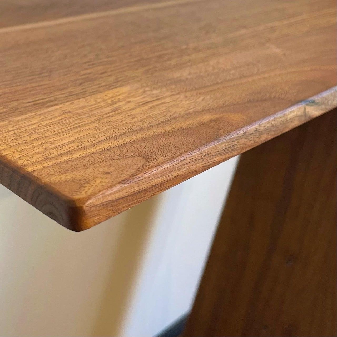 theater SIDE TABLE