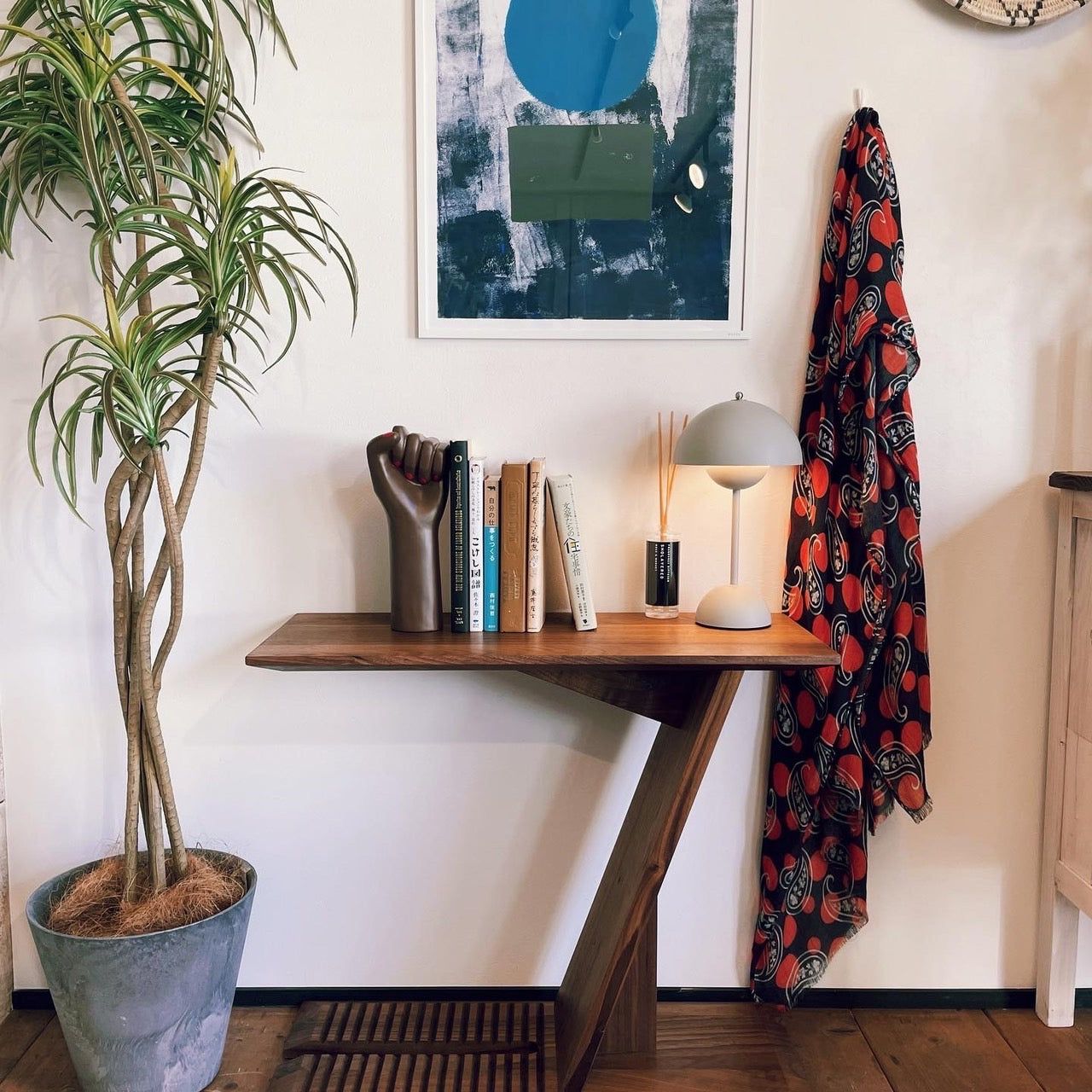 theater SIDE TABLE