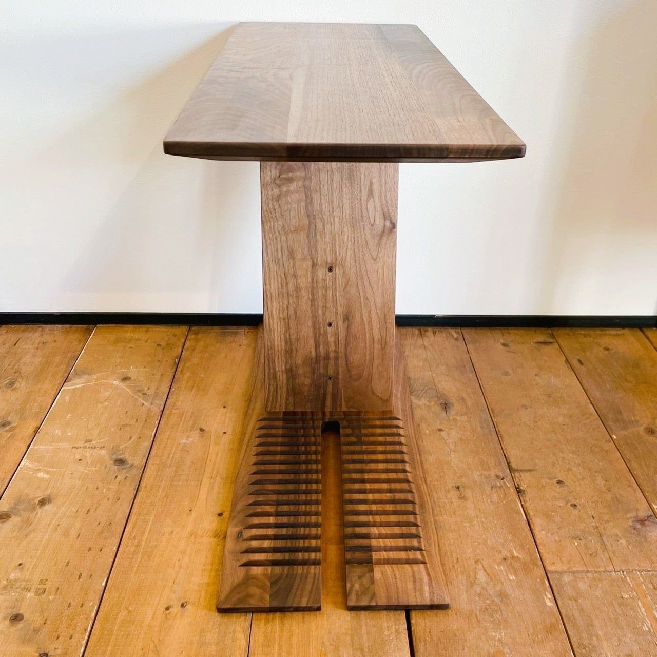 theater SIDE TABLE