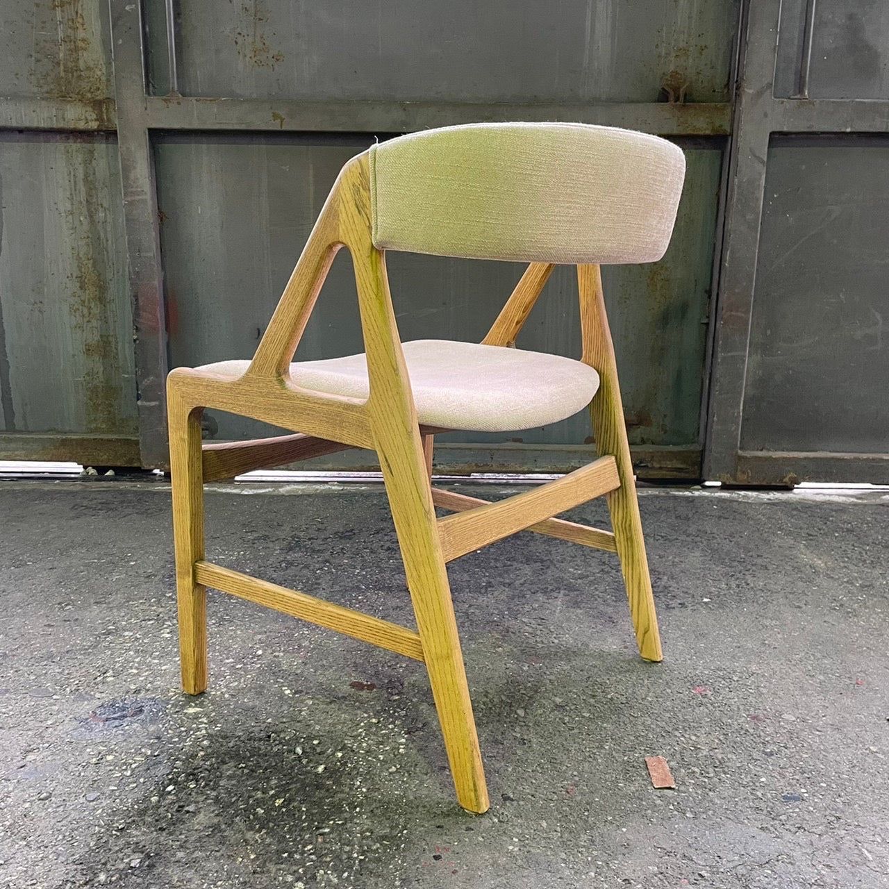 [ OUTLET ] Ape Chair