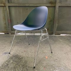 [ OUTLET ] Egg Dining Chair